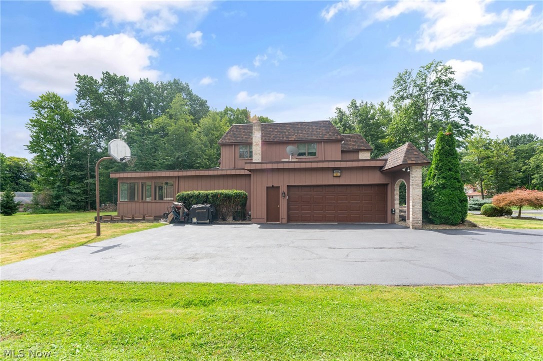 5685 Engleton Lane Girard OH 44420