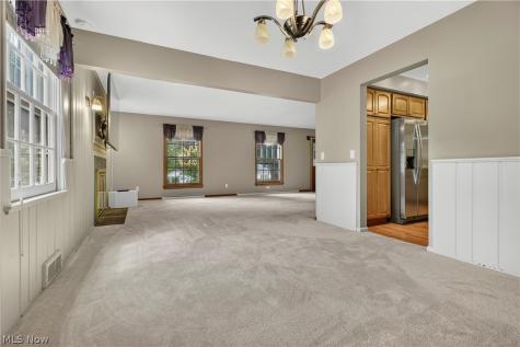 924 Pittsburg Avenue NW North Canton OH 44720