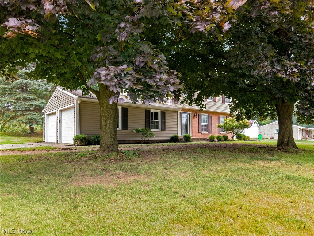 924 Pittsburg Avenue NW North Canton OH 44720