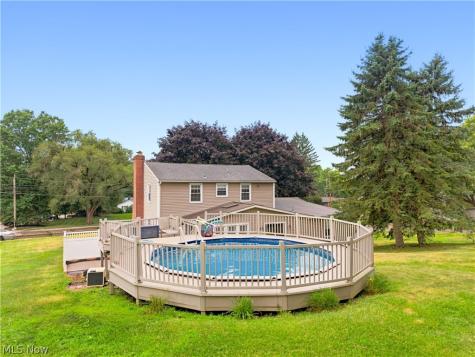 924 Pittsburg Avenue NW North Canton OH 44720