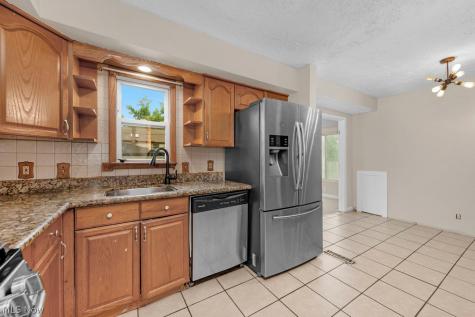 23838 Vincent Drive North Olmsted OH 44070
