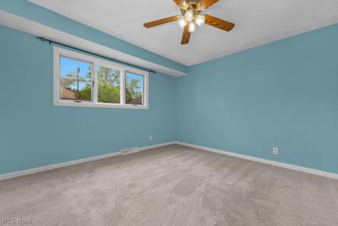 23838 Vincent Drive North Olmsted OH 44070