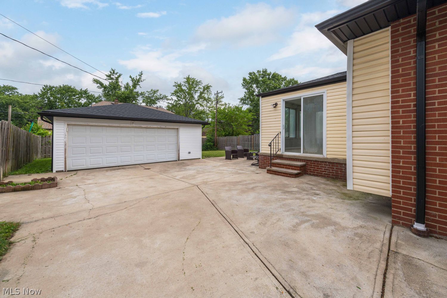 23838 Vincent Drive North Olmsted OH 44070