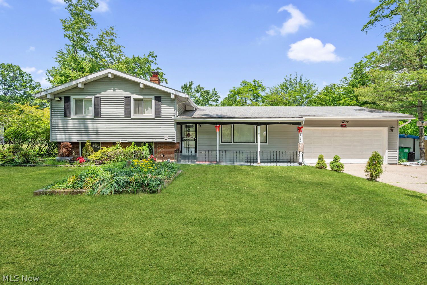 27705 White Road Willoughby Hills OH 44092
