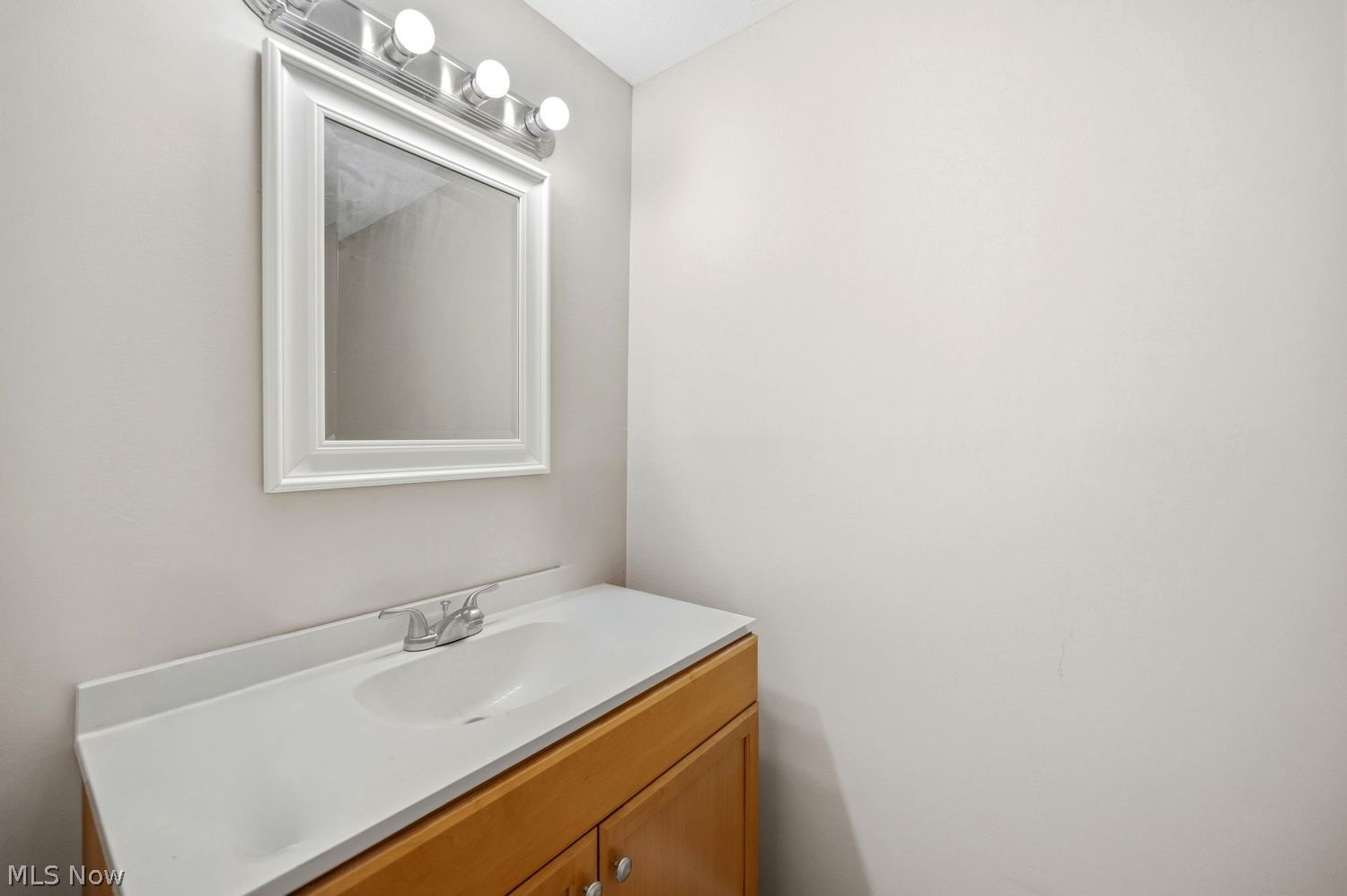 27705 White Road Willoughby Hills OH 44092