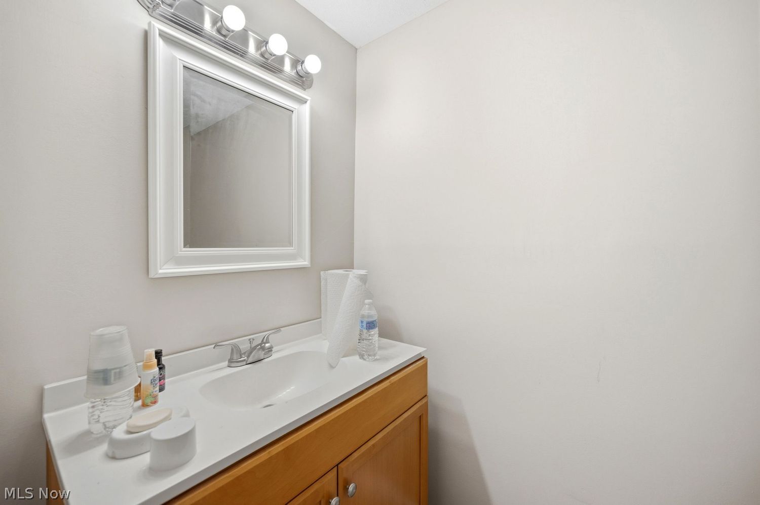 27705 White Road Willoughby Hills OH 44092