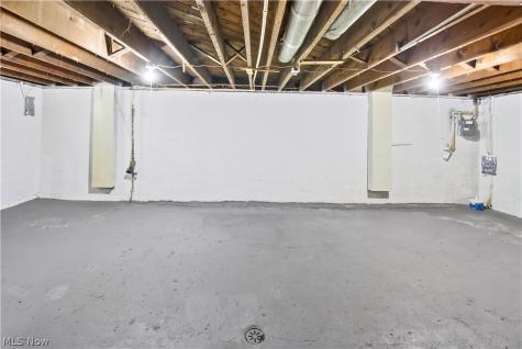 3357 E 149th Street Cleveland OH 44120