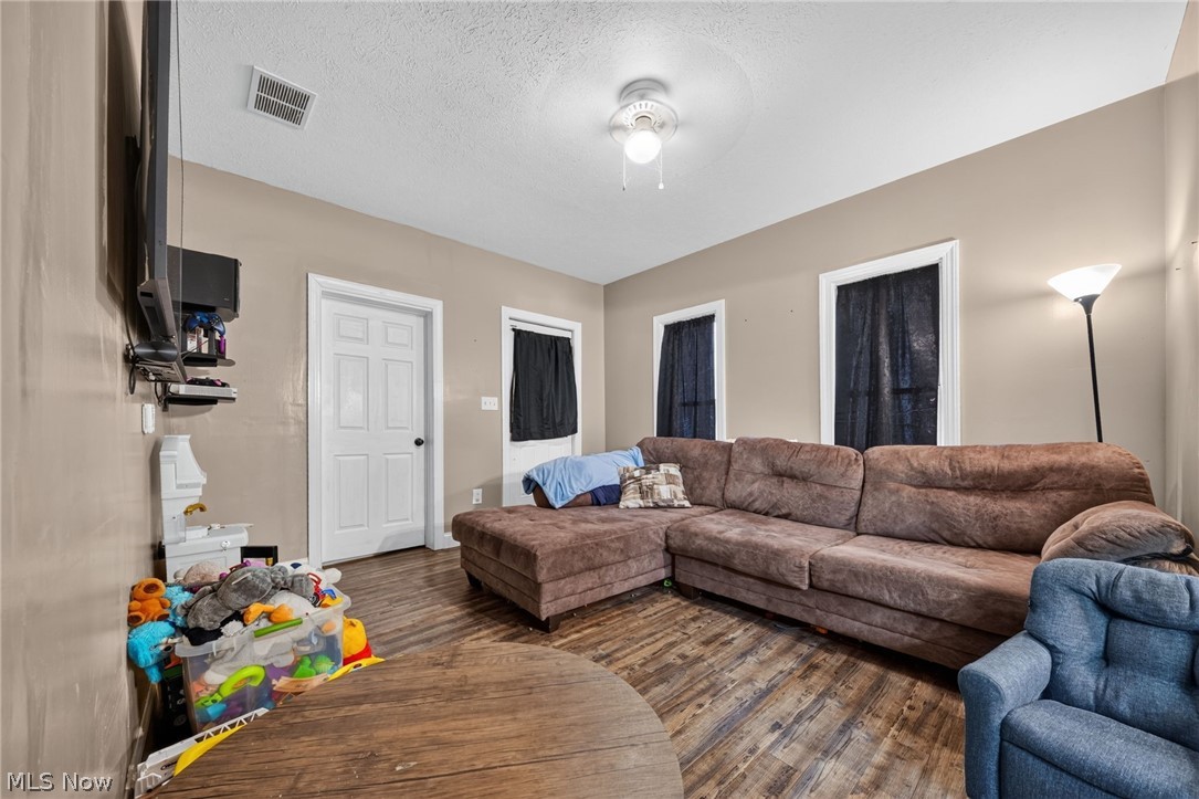 1708 W 6th Street Ashtabula OH 44004