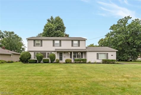 680 Forest Ridge Drive Youngstown OH 44512