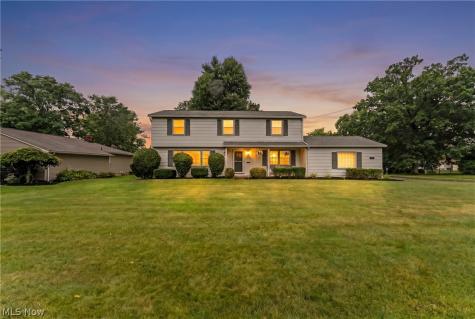 680 Forest Ridge Drive Youngstown OH 44512
