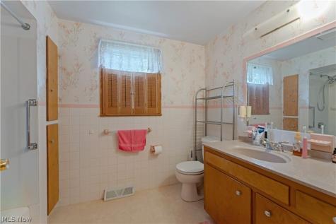 680 Forest Ridge Drive Youngstown OH 44512