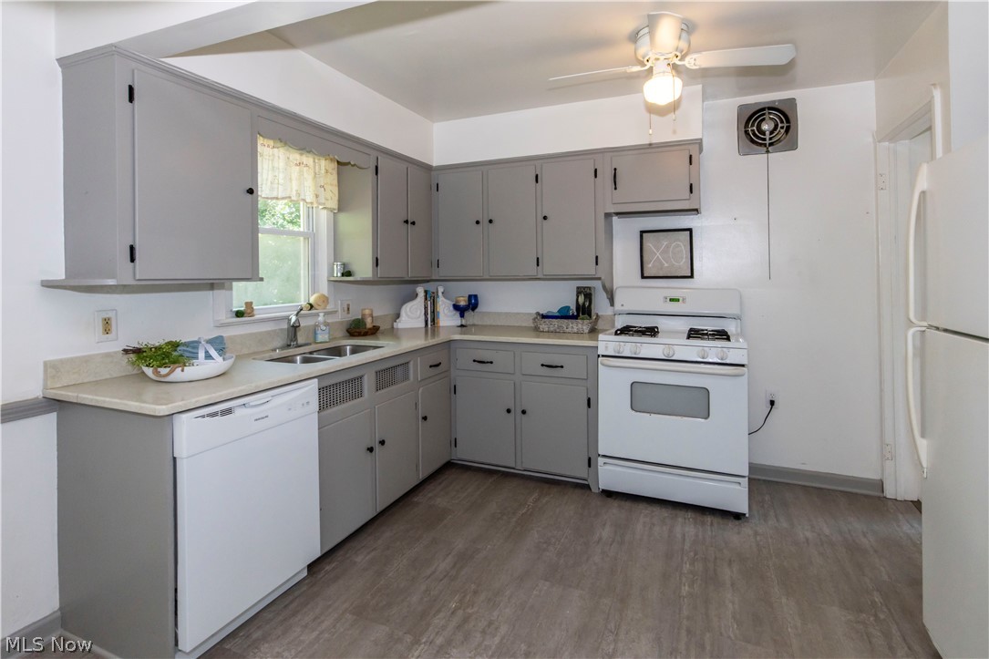 1597 Bond Street Akron OH 44313