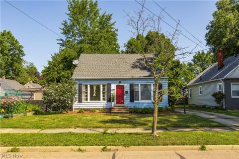 1597 Bond Street Akron OH 44313