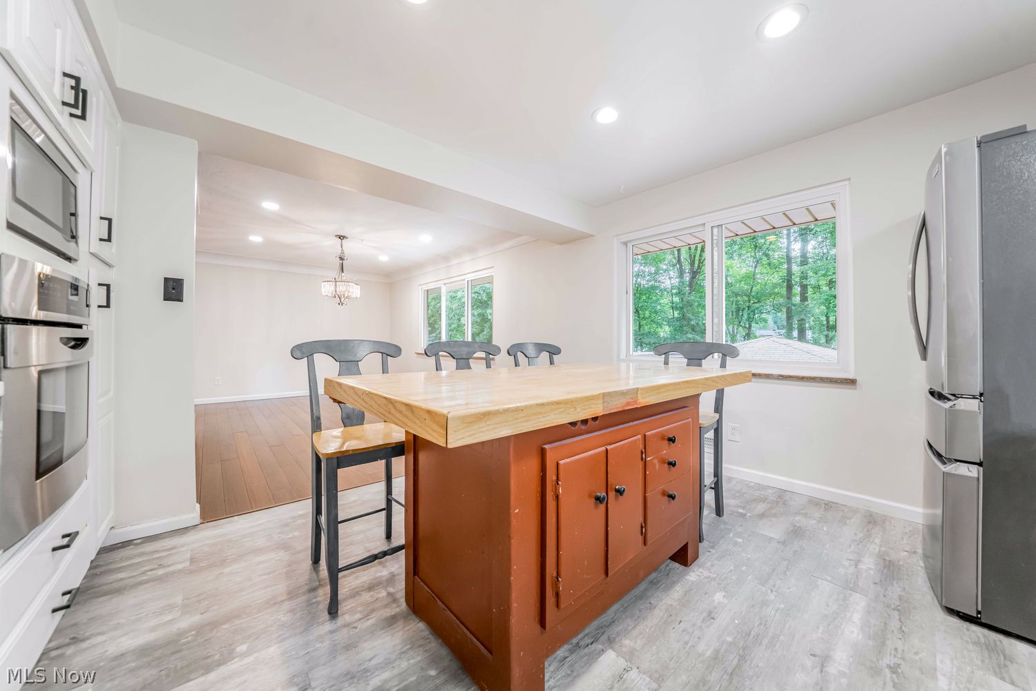 6473 Tanglewood Lane Seven Hills OH 44131