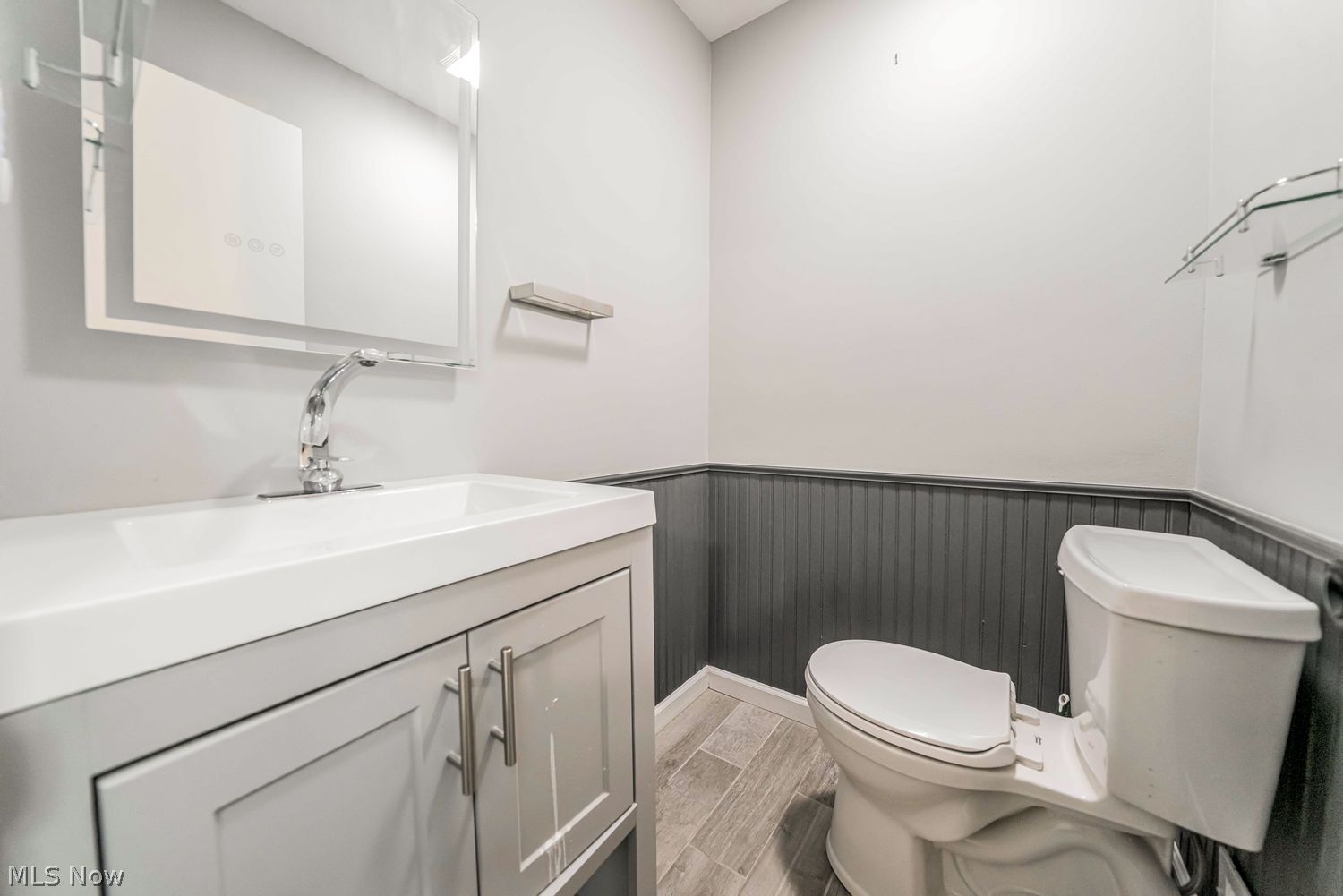 6473 Tanglewood Lane Seven Hills OH 44131