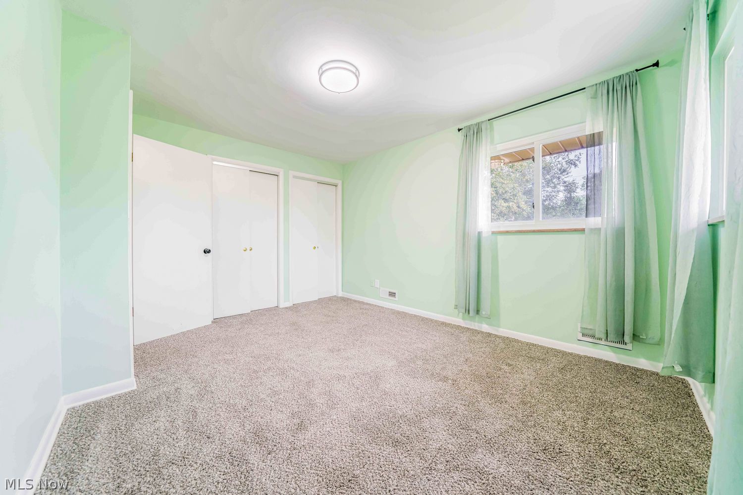 6473 Tanglewood Lane Seven Hills OH 44131