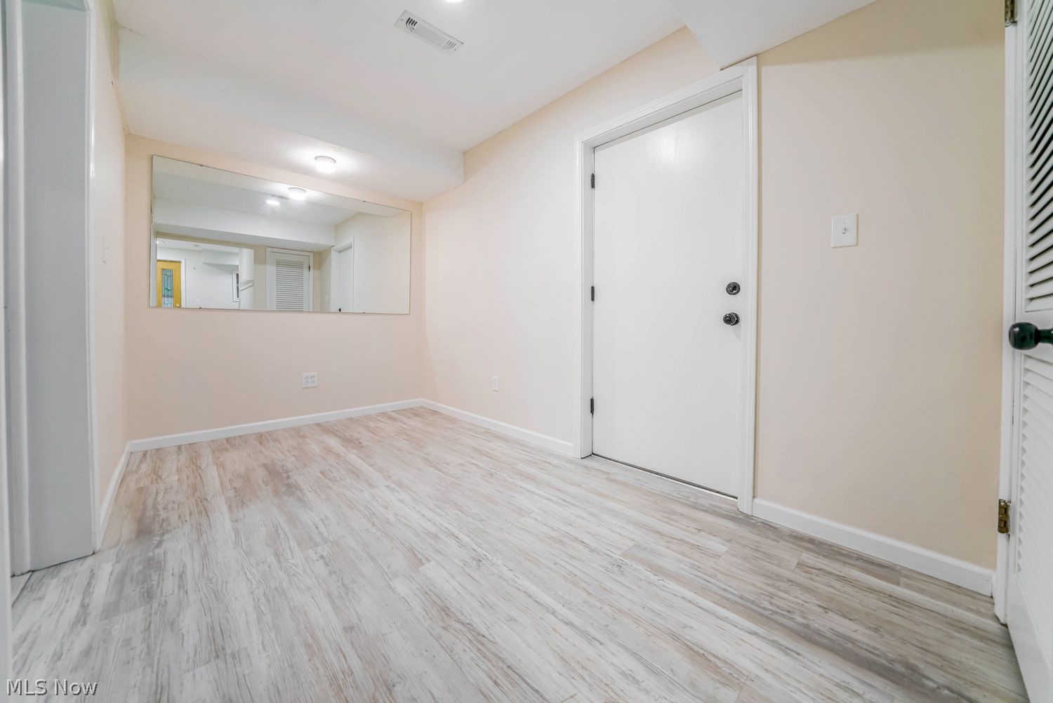 6473 Tanglewood Lane Seven Hills OH 44131