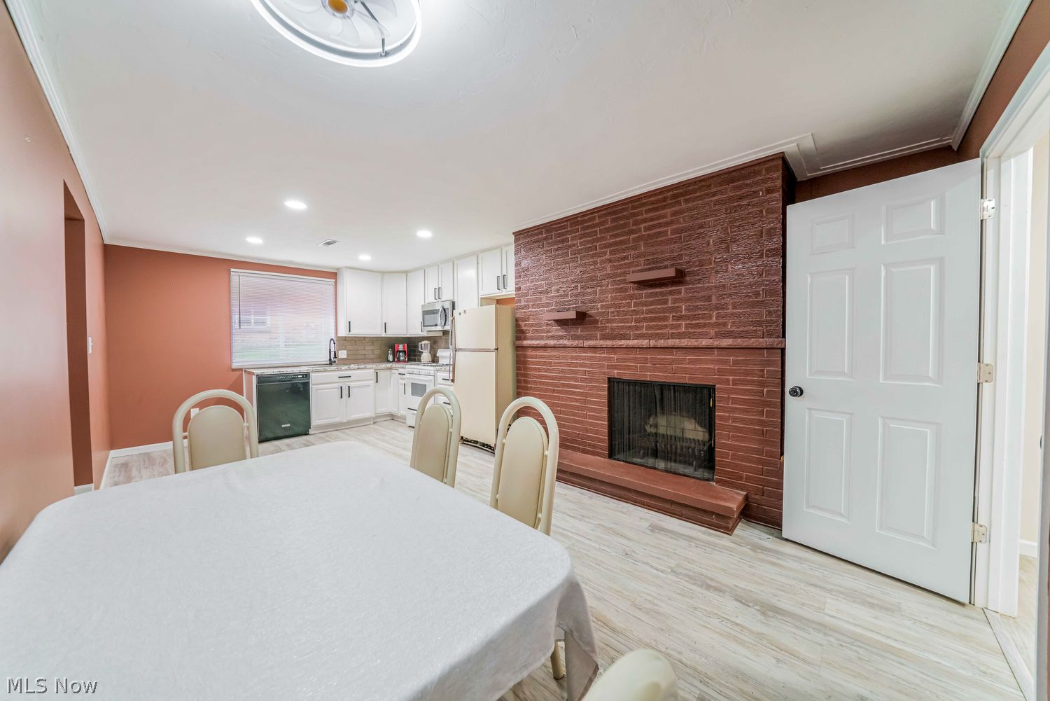 6473 Tanglewood Lane Seven Hills OH 44131