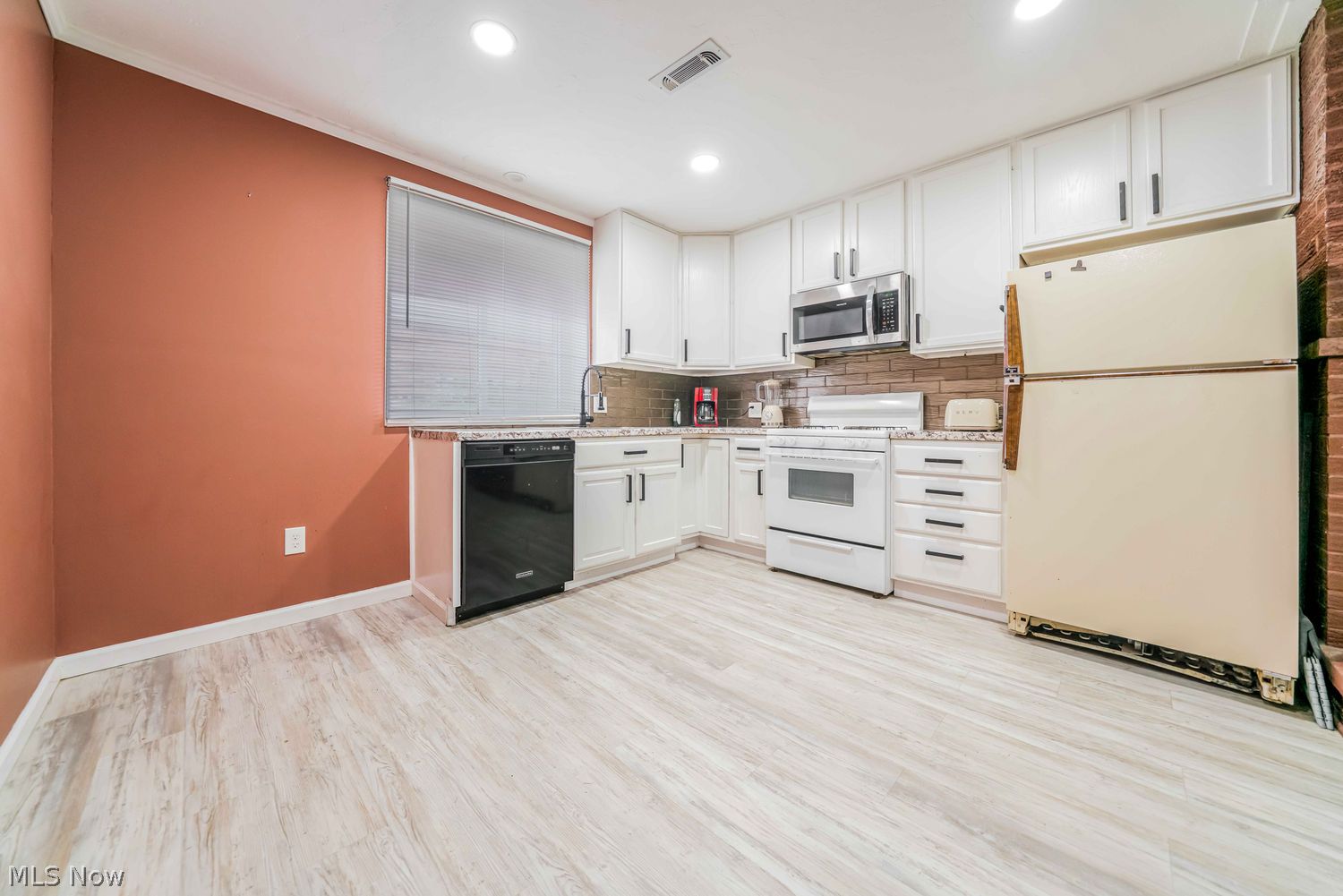 6473 Tanglewood Lane Seven Hills OH 44131