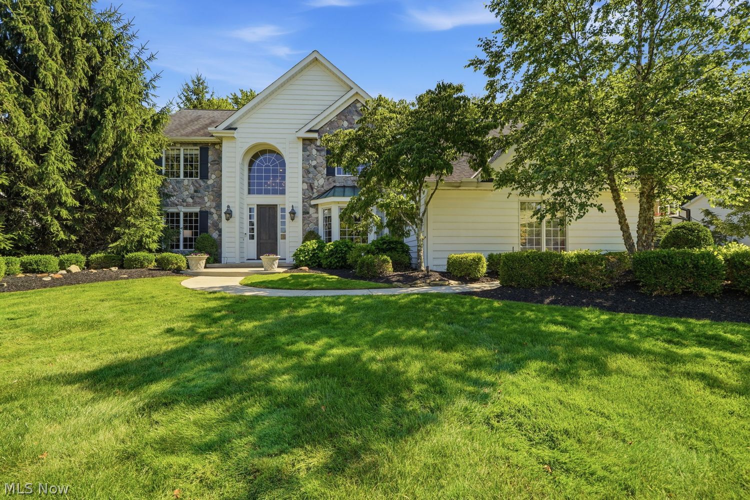 6236 S Applecross Road Cleveland OH 44143