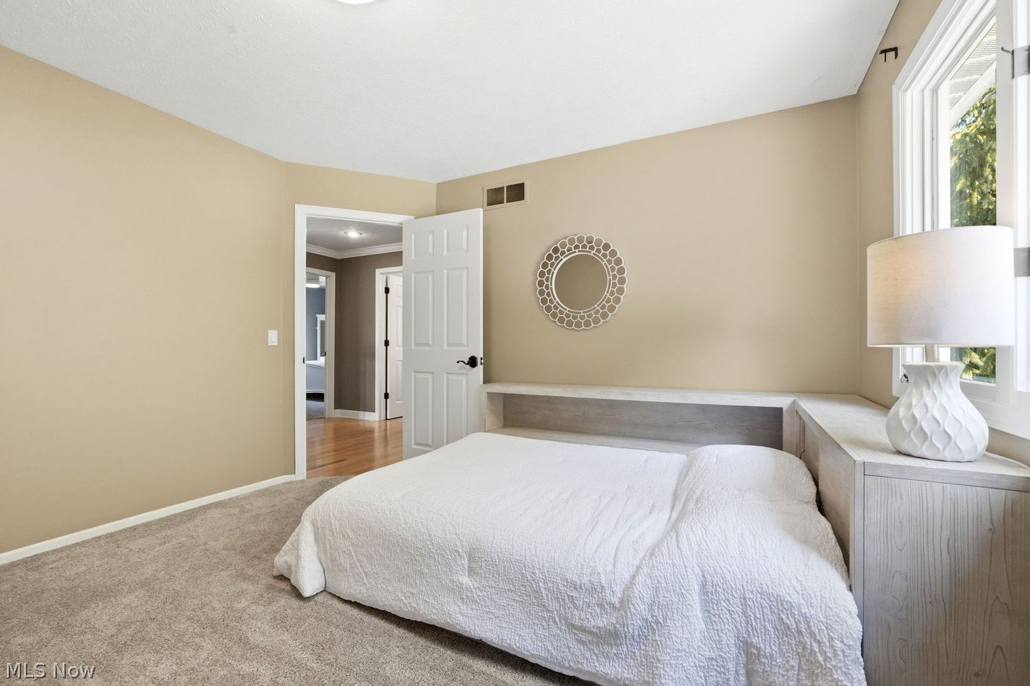 6236 S Applecross Road Cleveland OH 44143
