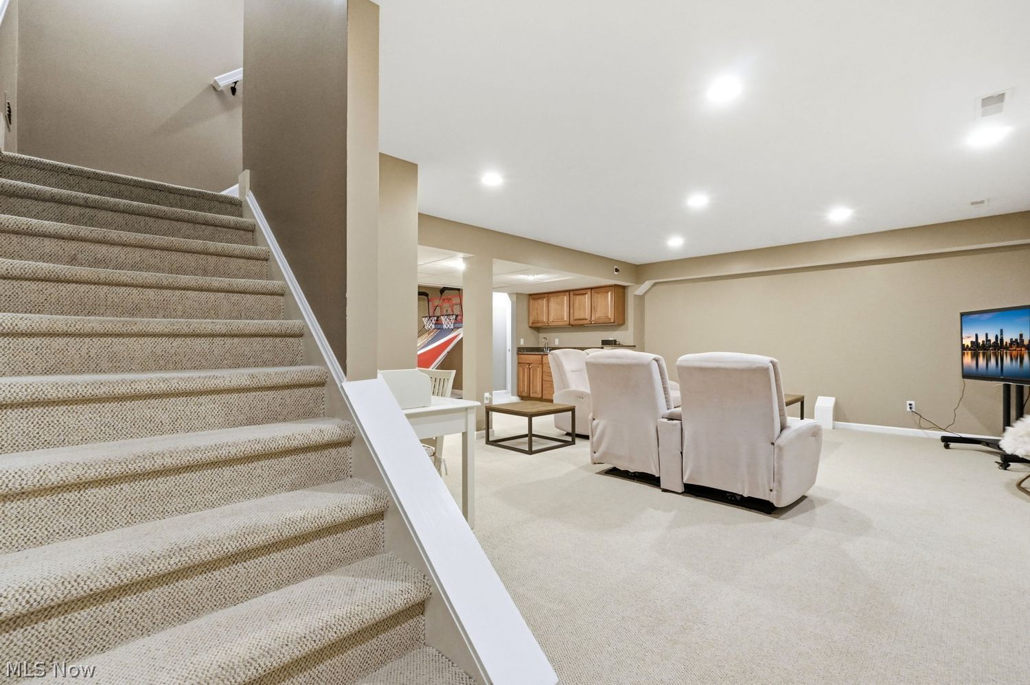 6236 S Applecross Road Cleveland OH 44143