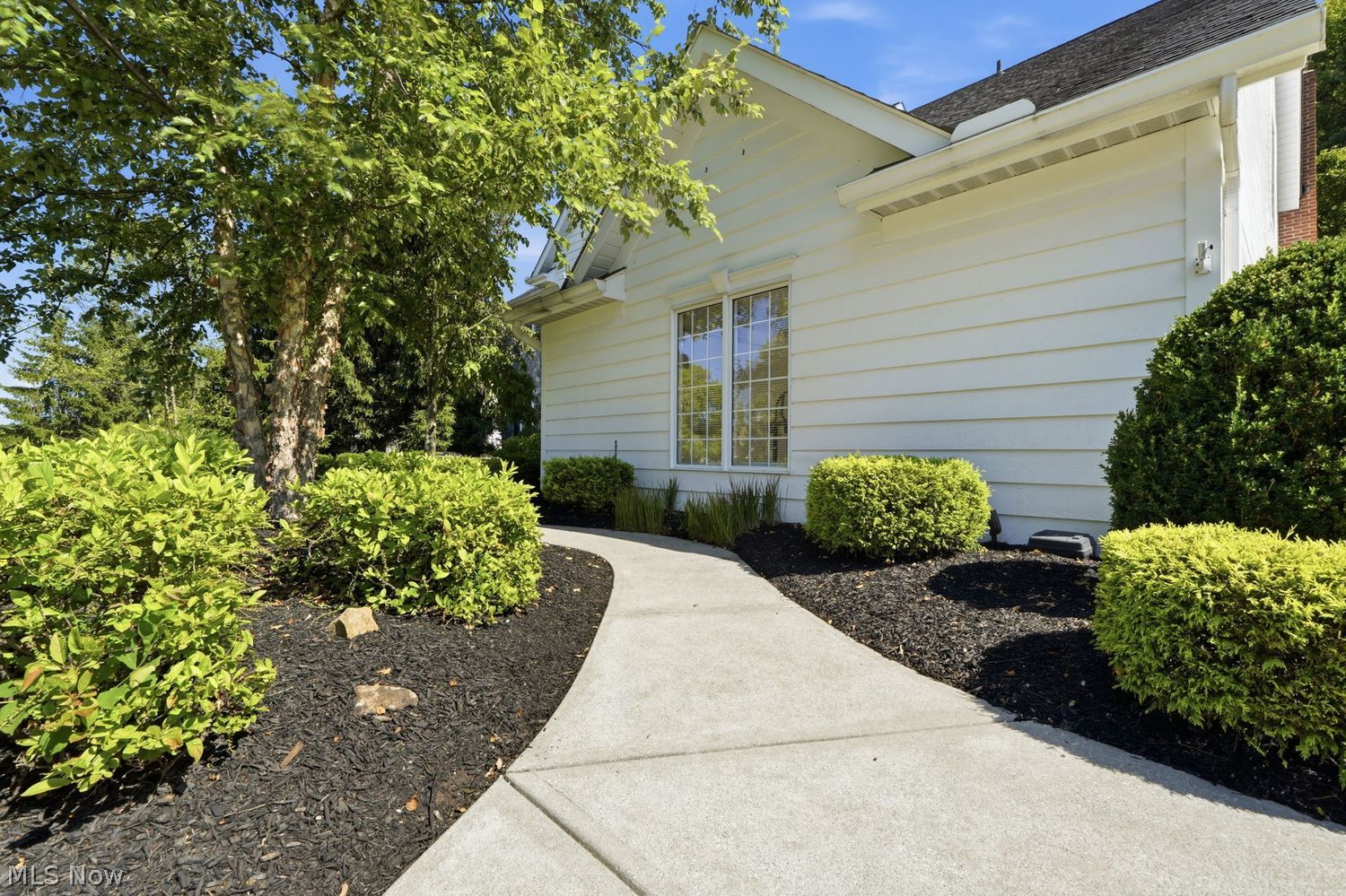 6236 S Applecross Road Cleveland OH 44143