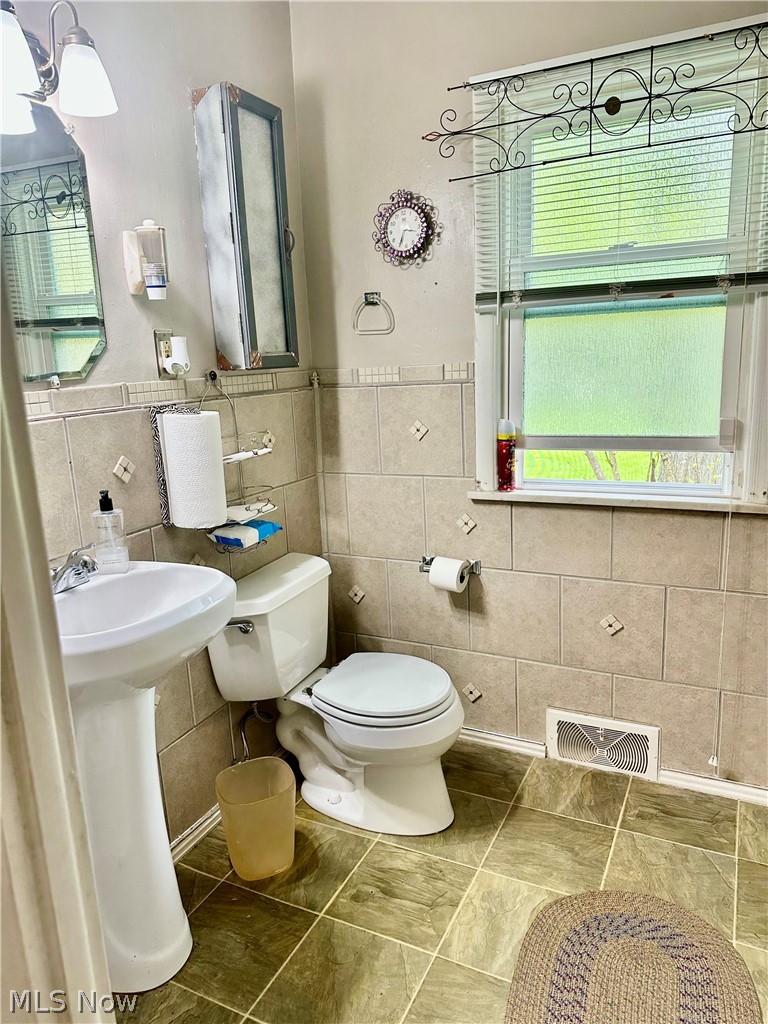 4475 Monticello Boulevard South Euclid OH 44143