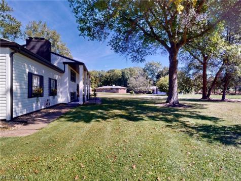 8375 E Wadora Circle NW North Canton OH 44720