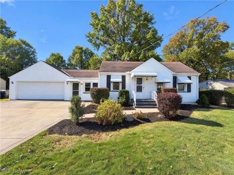 6526 Engle Road Brook Park OH 44142