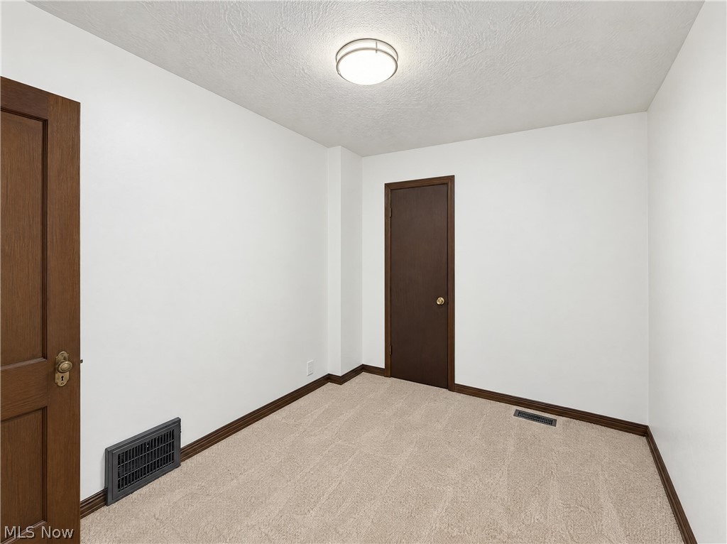 6526 Engle Road Brook Park OH 44142