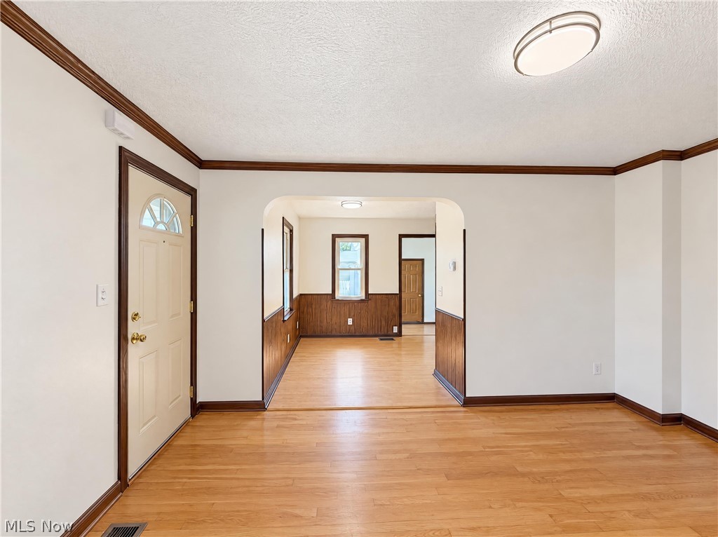 6526 Engle Road Brook Park OH 44142