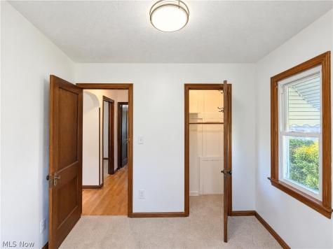 6526 Engle Road Brook Park OH 44142