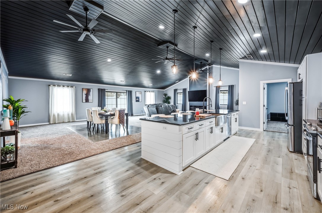 8099 W Western Reserve Road Canfield OH 44406