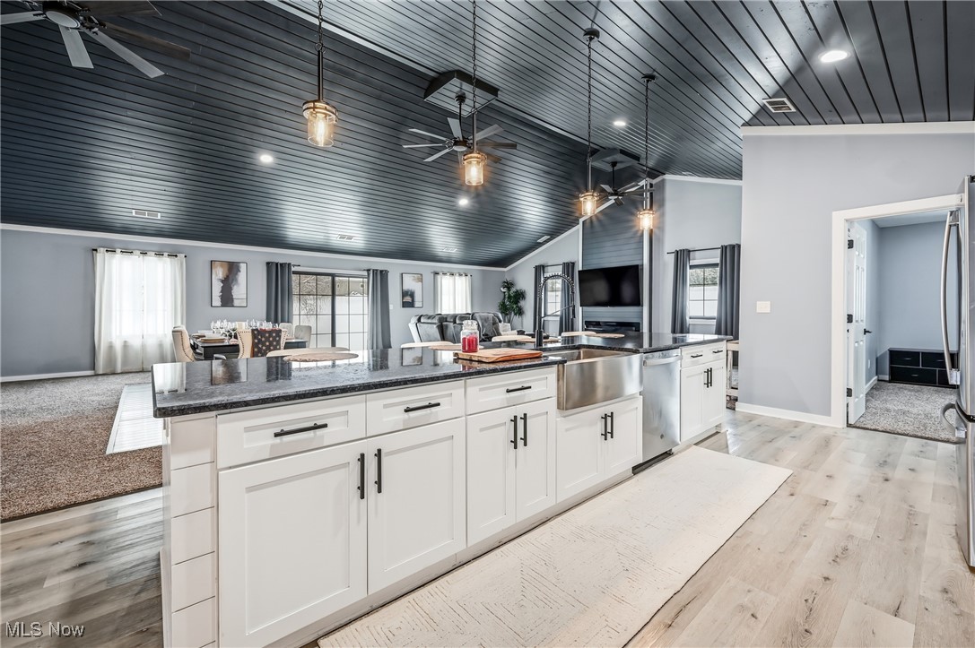 8099 W Western Reserve Road Canfield OH 44406