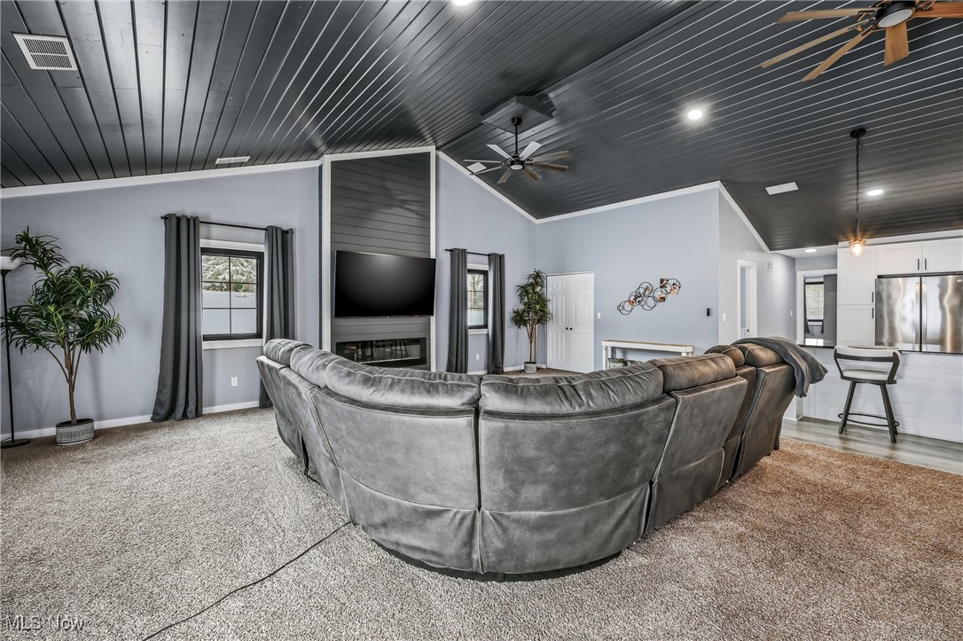 8099 W Western Reserve Road Canfield OH 44406