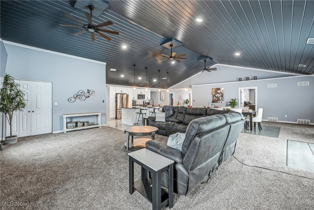 8099 W Western Reserve Road Canfield OH 44406