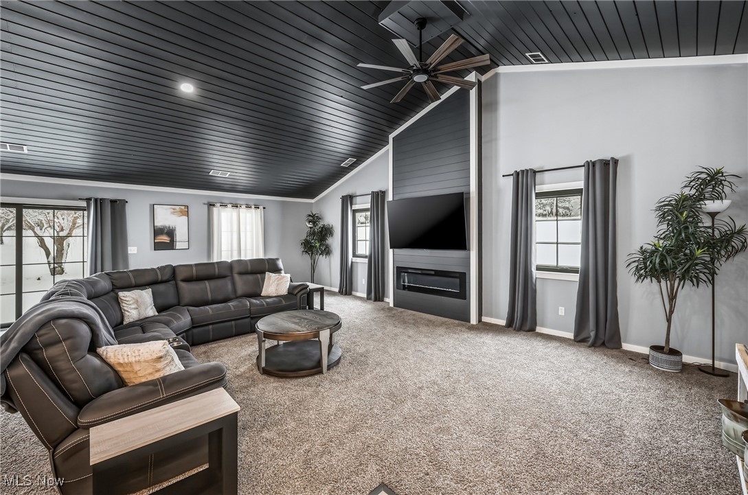 8099 W Western Reserve Road Canfield OH 44406