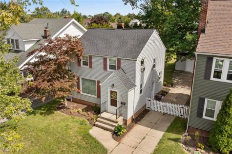 273 E 208th Street Euclid OH 44123