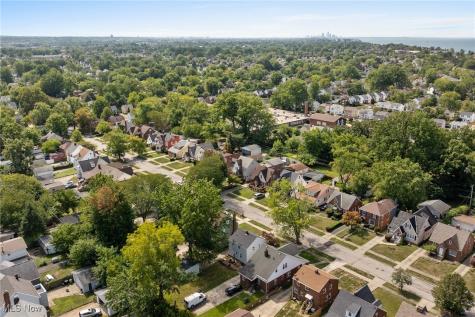 273 E 208th Street Euclid OH 44123