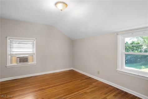 273 E 208th Street Euclid OH 44123