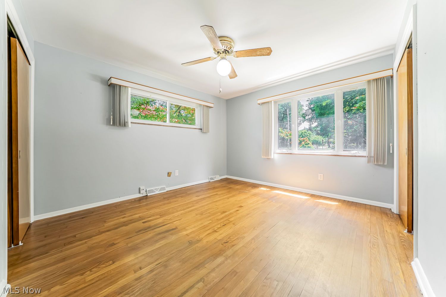 21020 Seabury Avenue Fairview Park OH 44126