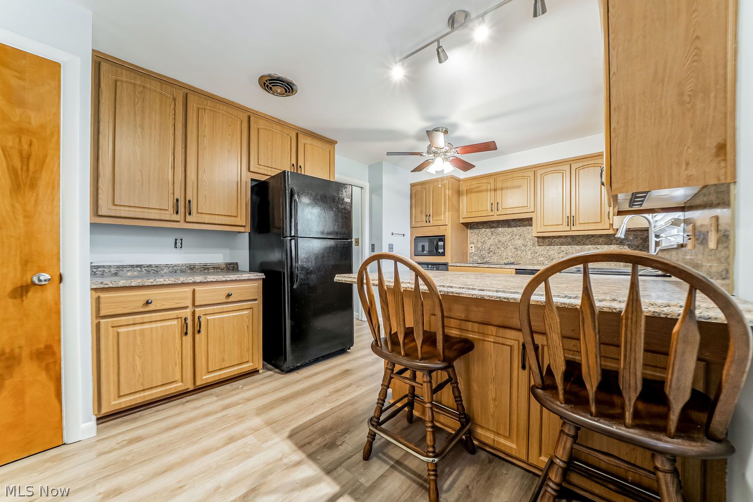 21020 Seabury Avenue Fairview Park OH 44126