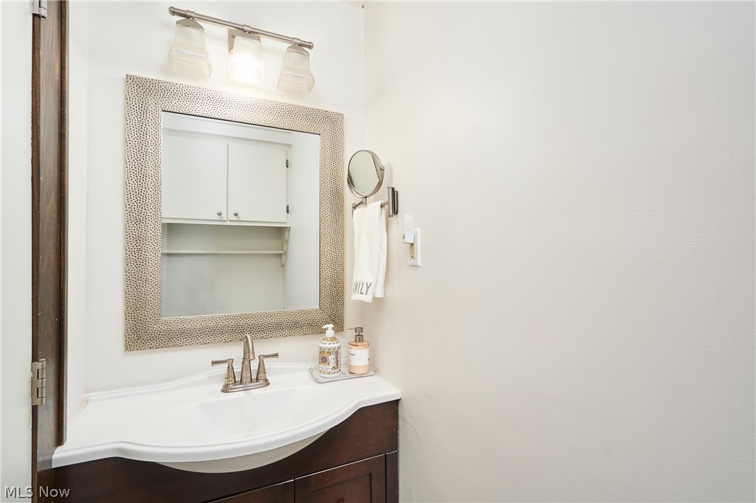1576 W Exchange Street Akron OH 44313
