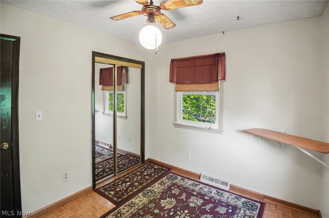 3120 Orchard Avenue SE Warren OH 44484