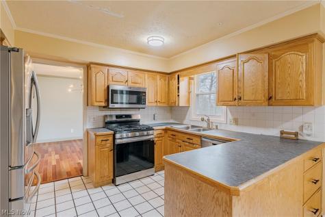 5875 Deepwood Trail Solon OH 44139