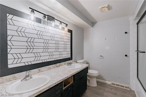 5875 Deepwood Trail Solon OH 44139