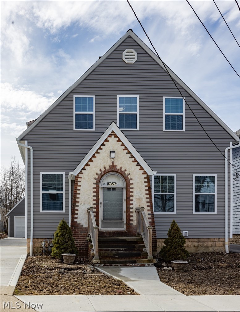 1716 Robindale Street Wickliffe OH 44092
