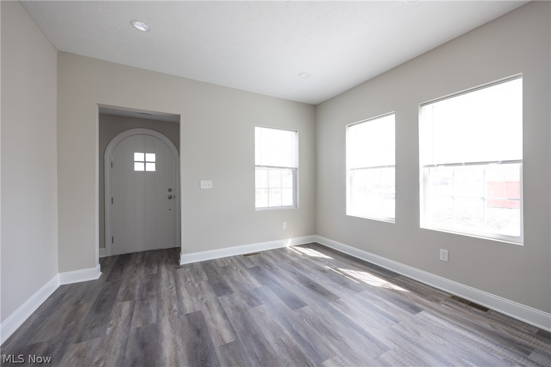 1716 Robindale Street Wickliffe OH 44092