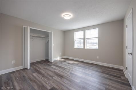 1716 Robindale Street Wickliffe OH 44092